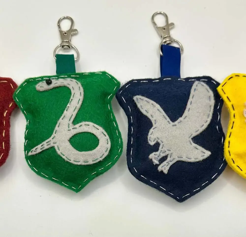 Hogwarts‎ House keychain set